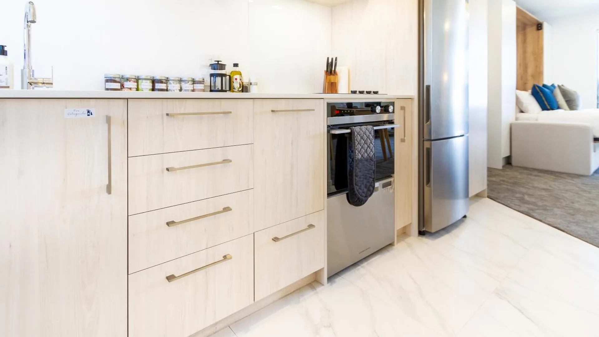 Central City Charm: Pet-Friendly Studio Крайстчёрч